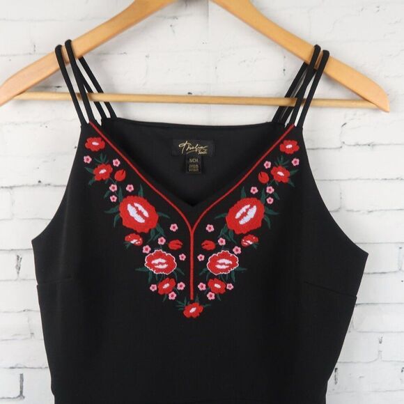 THALIA SODI BLACK SLEEVELESSS V NECK PEPLUM TOP WITH FLORAL EMBROIDERY SIZE S - Picture 4 of 5